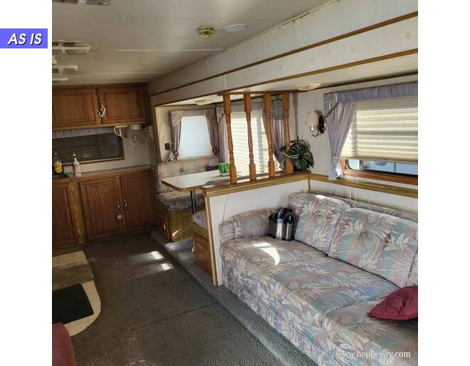 1992 Carriage Carri-Lite 633RKS EMERALD Fifth Wheel at Hopper RV STOCK# consignment17 Photo 11