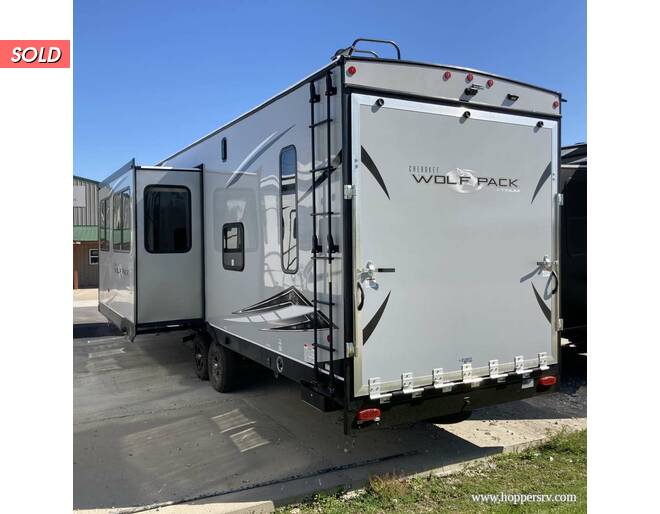 2021 Cherokee Wolf Pack Toy Hauler 315Pack12 Fifth Wheel at Hopper RV STOCK# 002492 Photo 4