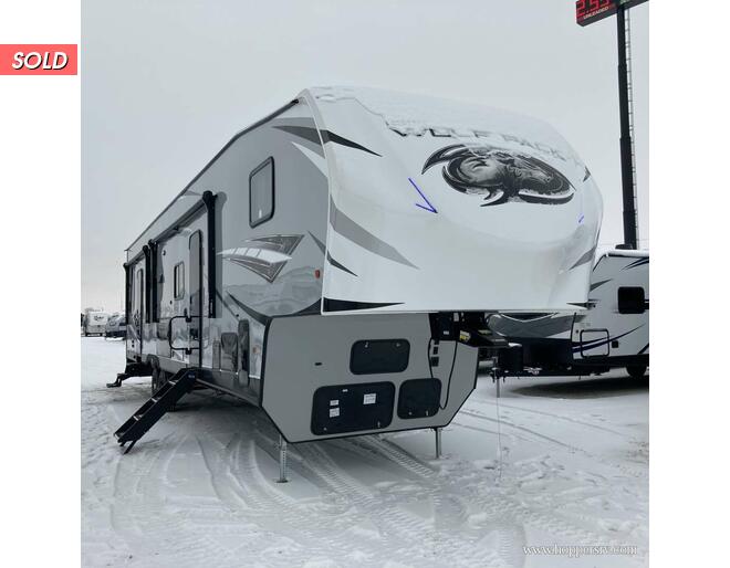 2021 Cherokee Wolf Pack Toy Hauler 365PACK16 Fifth Wheel at Hopper RV STOCK# 002493 Exterior Photo