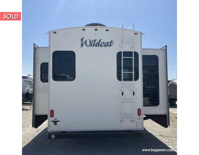 2014 Wildcat 327CK Fifth Wheel at Hopper RV STOCK# consignment 3 Photo 5