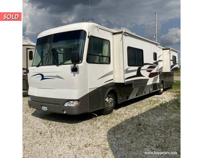2003 Tiffin Motorhomes Phaeton Freightliner 38GH Class A at Hopper RV STOCK# Consignment3 Photo 3