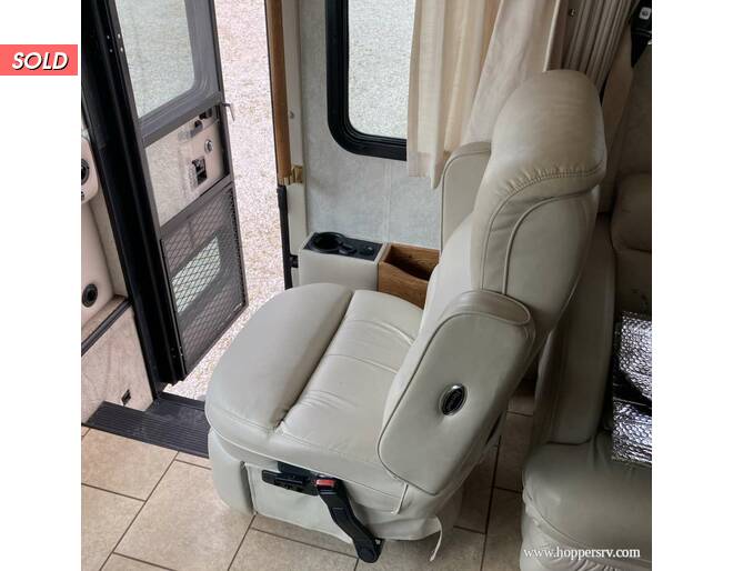 2003 Tiffin Motorhomes Phaeton Freightliner 38GH Class A at Hopper RV STOCK# Consignment3 Photo 16