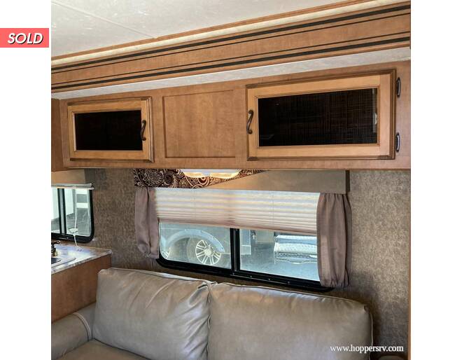 2013 Coachmen Apex Ultra-Lite 288BHS Travel Trailer at Hopper RV STOCK# 002638 Photo 9