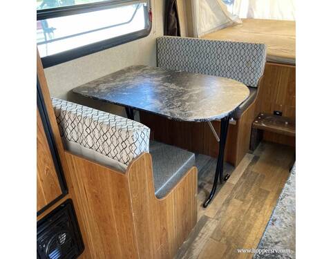 2016 Starcraft Launch 16RB Travel Trailer at Hopper RV STOCK# 002704 Photo 10