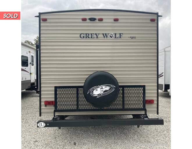 2018 Cherokee Grey Wolf 26DBH Travel Trailer at Hopper RV STOCK# 002727 Photo 5