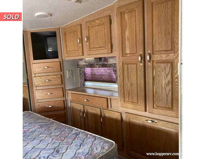 1999 Peterson Excel Classic 35 Fifth Wheel at Hopper RV STOCK# consignment5 Photo 21