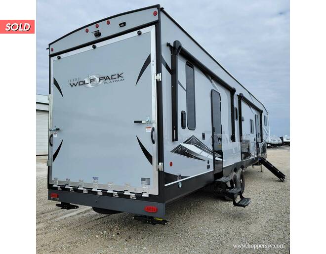 2022 Cherokee Wolf Pack Toy Hauler 365PACK16 Fifth Wheel at Hopper RV STOCK# 002776 Photo 3
