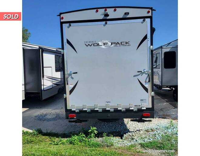 2022 Cherokee Wolf Pack Toy Hauler 365PACK16 Fifth Wheel at Hopper RV STOCK# 002831 Photo 3