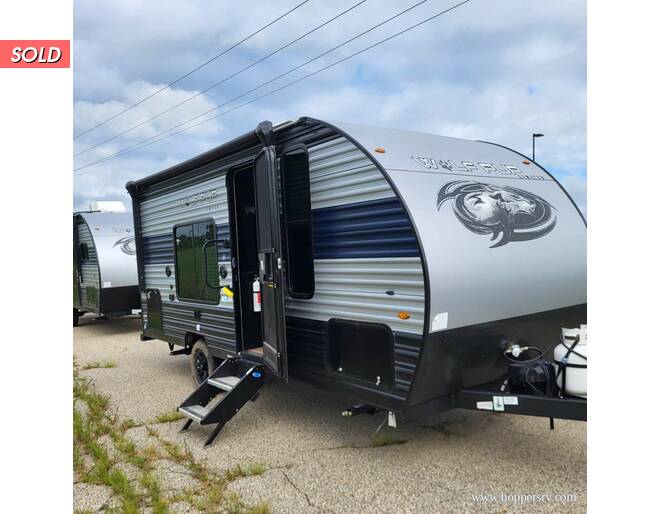 2022 Cherokee Wolf Pup 16FQ Travel Trailer at Hopper RV STOCK# 002824 Photo 4