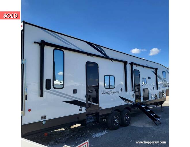 2023 Cherokee Wolf Pack 345PACK14.5 Fifth Wheel at Hopper RV STOCK# 002869 Photo 9