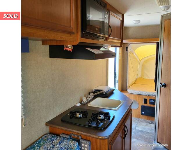 2015 Starcraft Launch 16RB Travel Trailer at Hopper RV STOCK# 003012 Photo 7