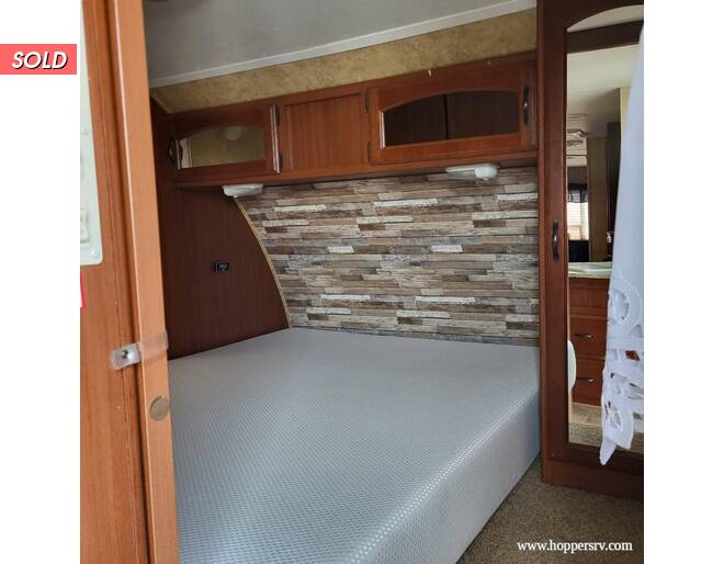 2010 Keystone Outback Sydney Edition 310BHS Travel Trailer at Hopper RV STOCK# consignment13 Photo 5