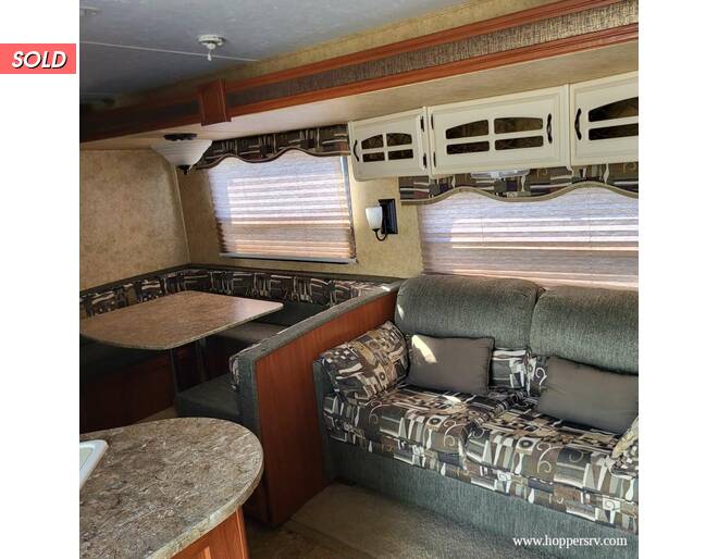 2010 Keystone Outback Sydney Edition 310BHS Travel Trailer at Hopper RV STOCK# consignment13 Photo 6