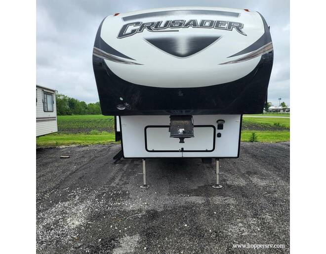 2019 Prime Time Crusader 337QBH Fifth Wheel at Hopper RV STOCK# 003093 Exterior Photo